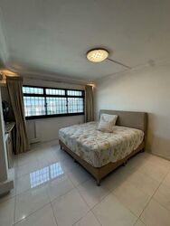 Blk 577 Hougang Avenue 4 (Hougang), HDB Executive #580571101